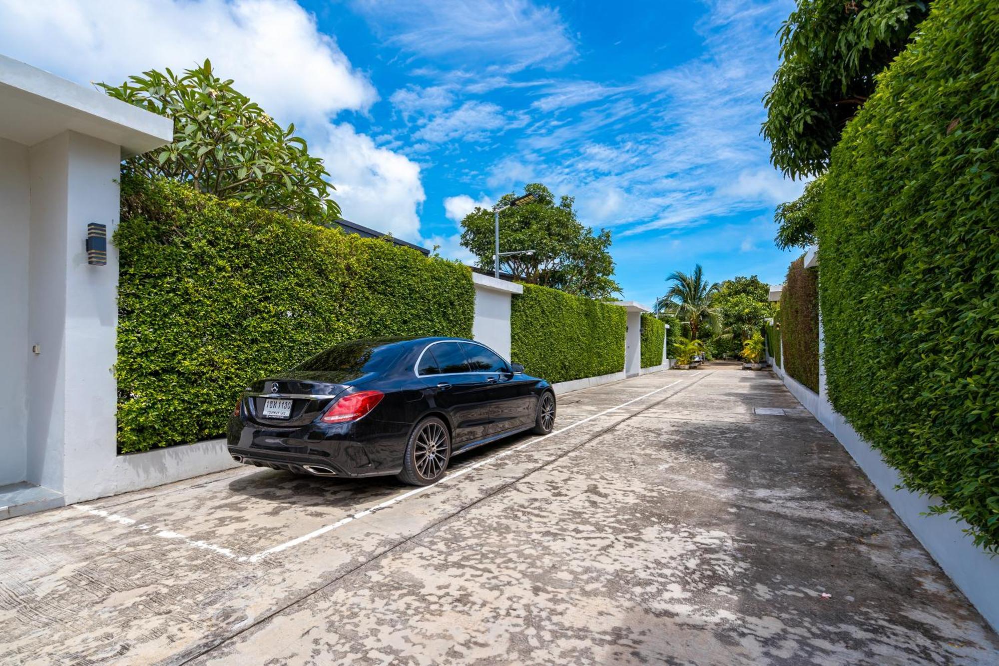 Phuket La Siesta Pool Villas & Pool Access Rooms Nai Harn エクステリア 写真