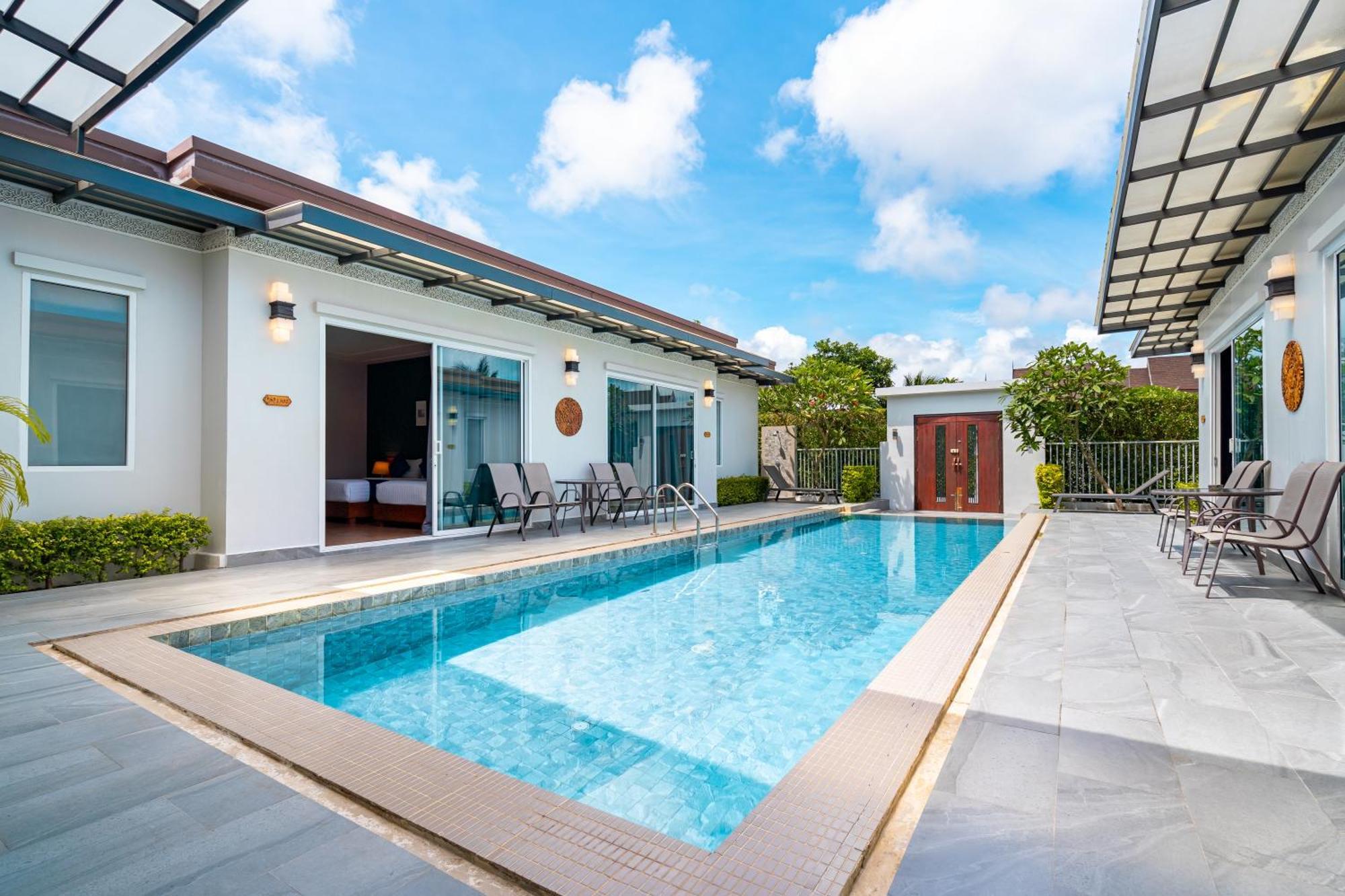 Phuket La Siesta Pool Villas & Pool Access Rooms Nai Harn エクステリア 写真